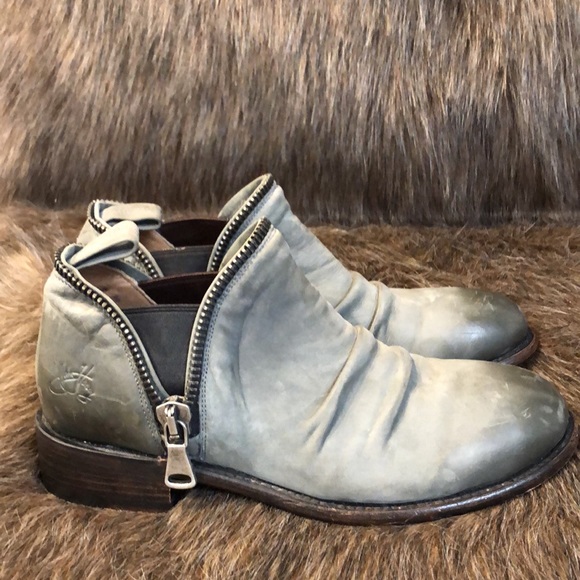 John Fluevog Shoes - PRICE FIRM John Fluevog boots